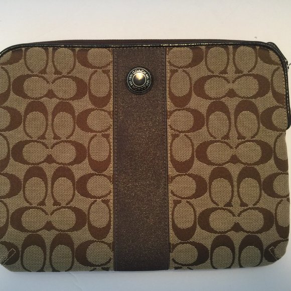 COACH IPAD CASE - Picture 1 of 4